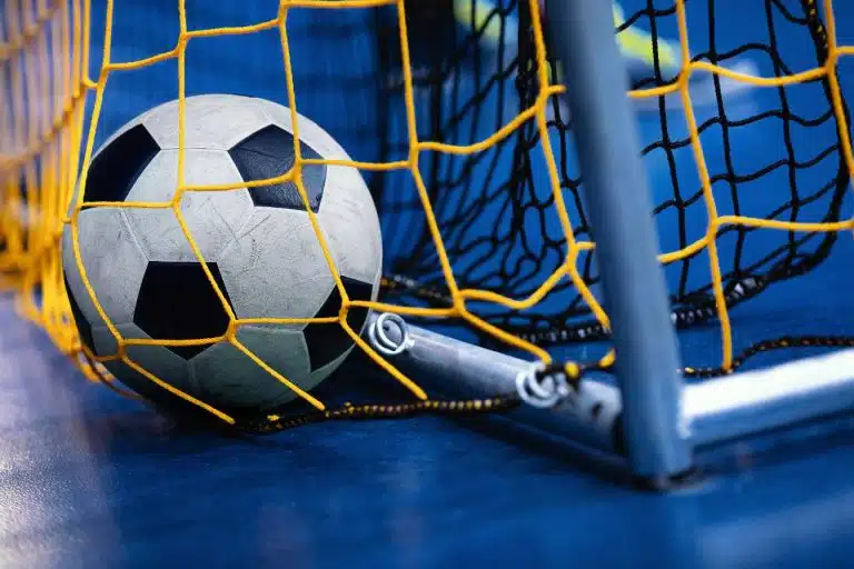 comment choisir un ballon de foot pour son club 1