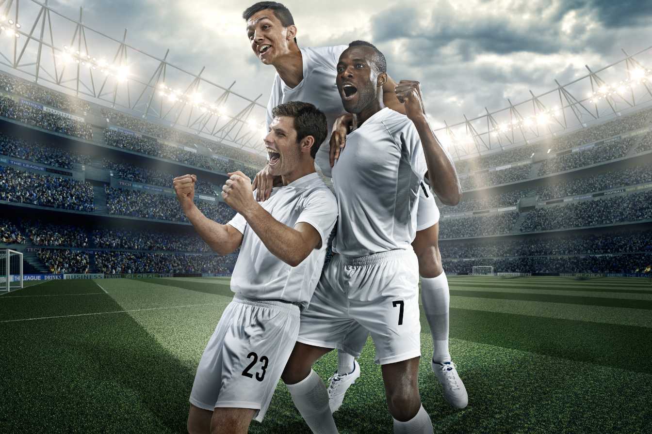 tendance 2025 nouveaux designs maillots foot personnalises 1